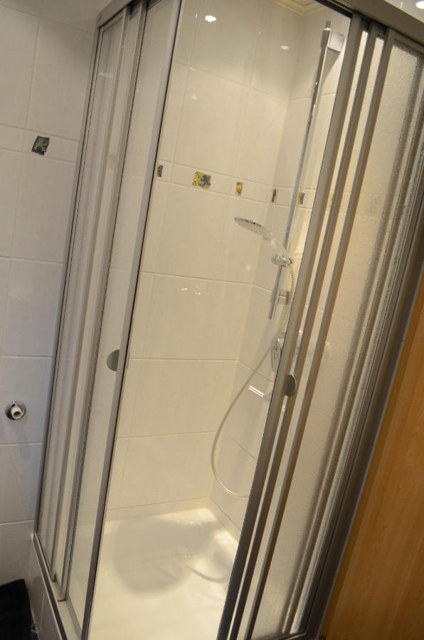 Wohnung Ahorn Riedstadt ภายนอก รูปภาพ