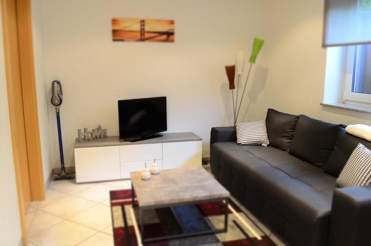 Wohnung Ahorn Riedstadt ภายนอก รูปภาพ